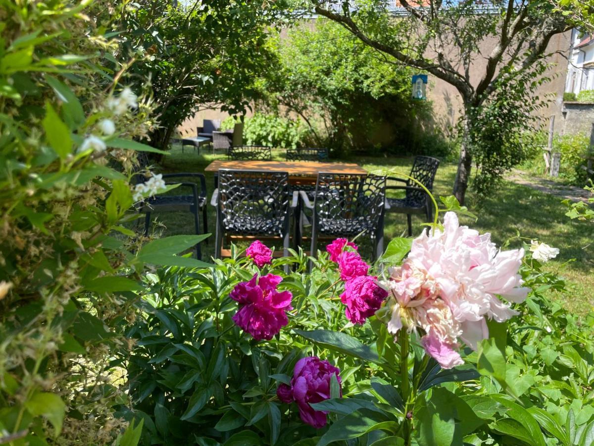 بُيزانكون Chambre Privee Vue Sur Le Jardin Proche Centre Ville المظهر الخارجي الصورة